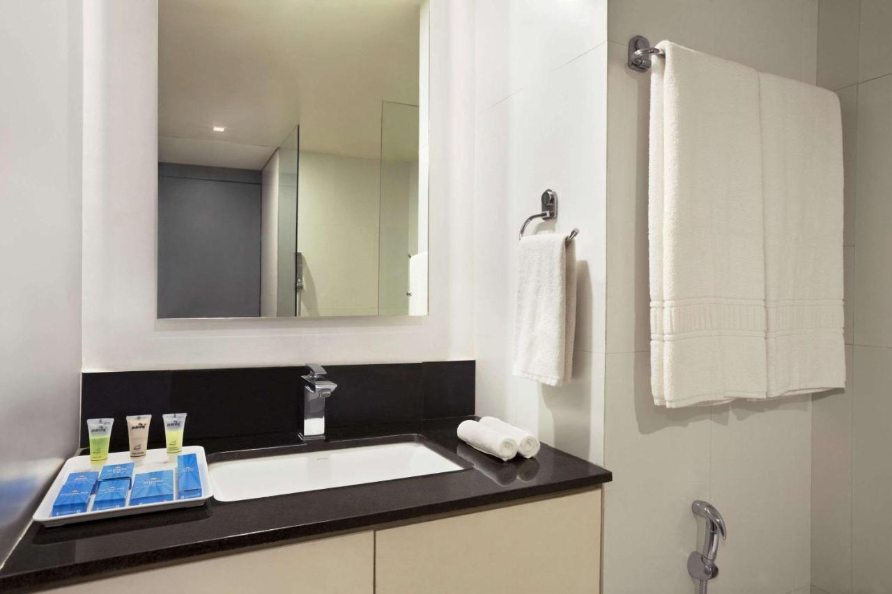 Days Inn & Suites By Wyndham Bengaluru Whitefield 외부 사진